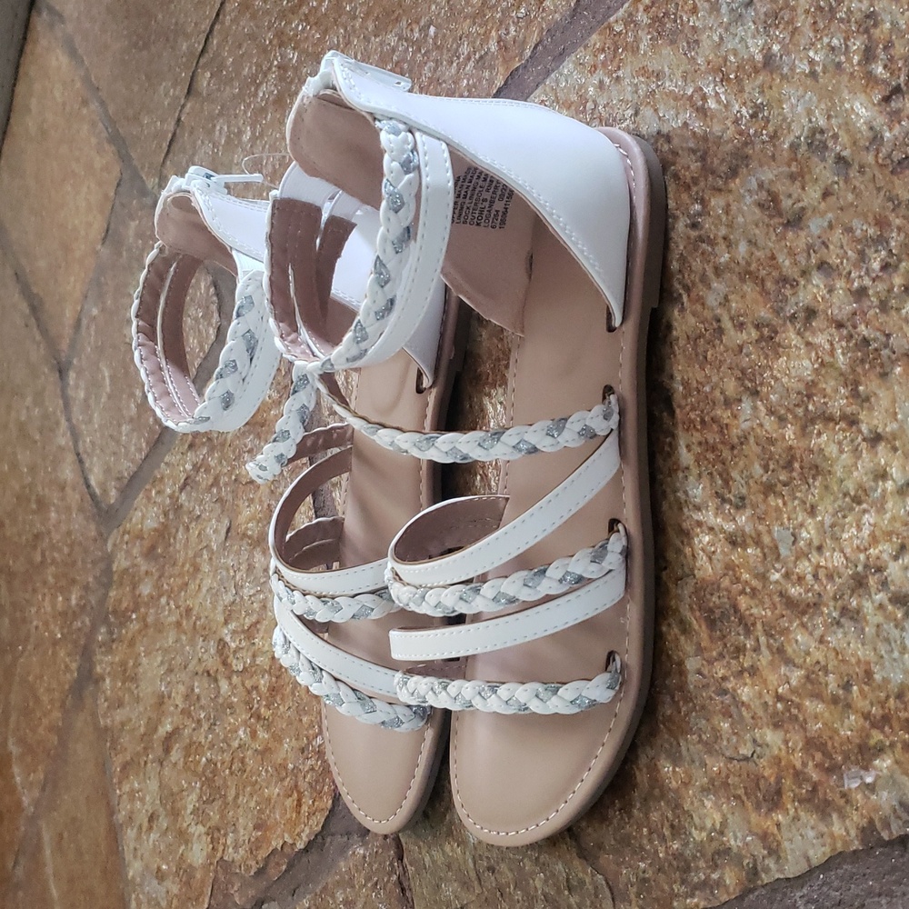 Braided White Sandals for Girls Size 4Med - Picture 3 of 11